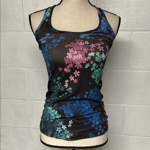 Lululemon racer back tank black floral 4 or 6